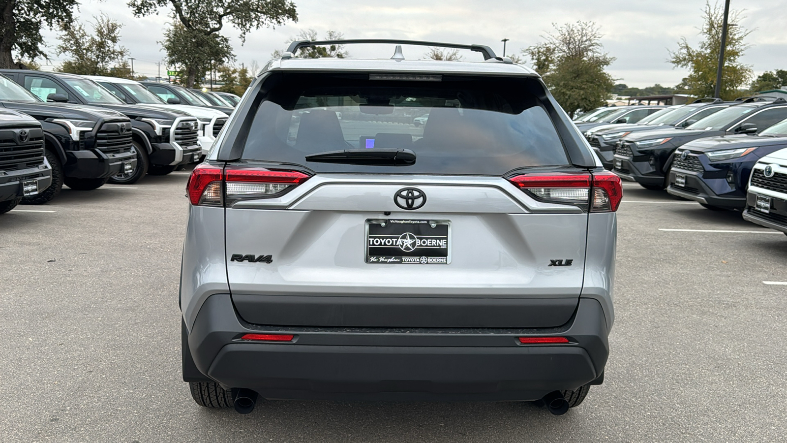 2024 Toyota RAV4 XLE 6