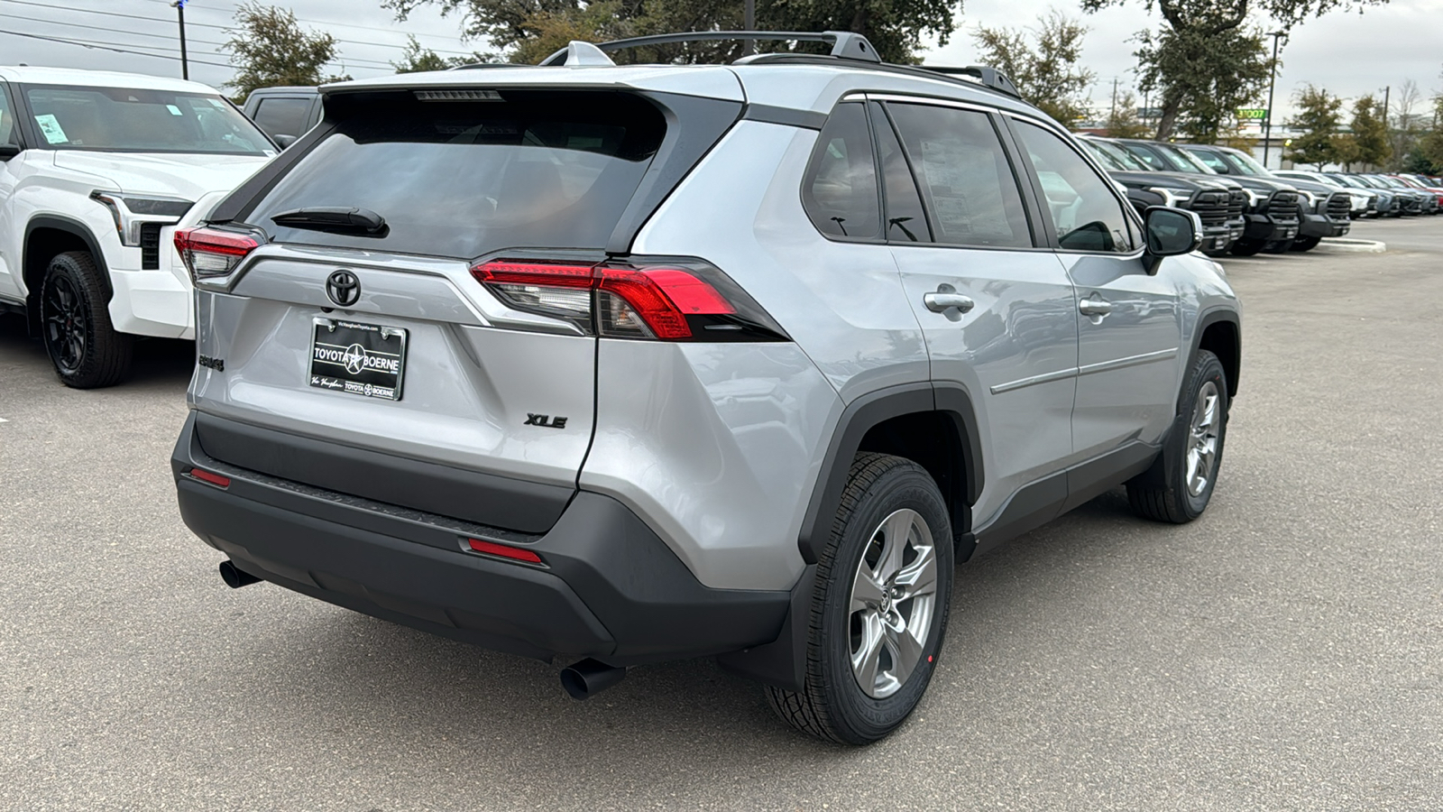 2024 Toyota RAV4 XLE 7