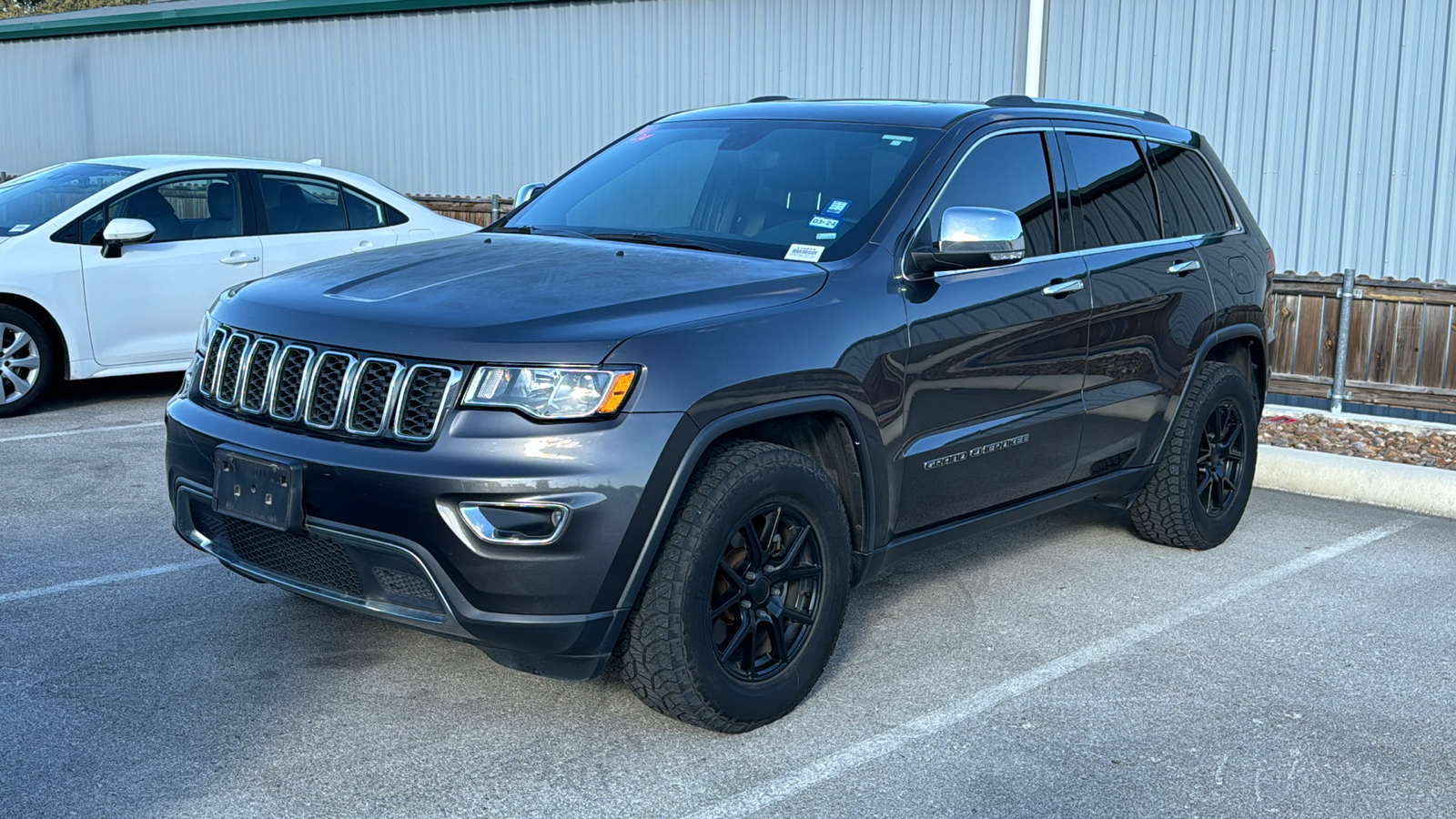 2020 Jeep Grand Cherokee Limited 3