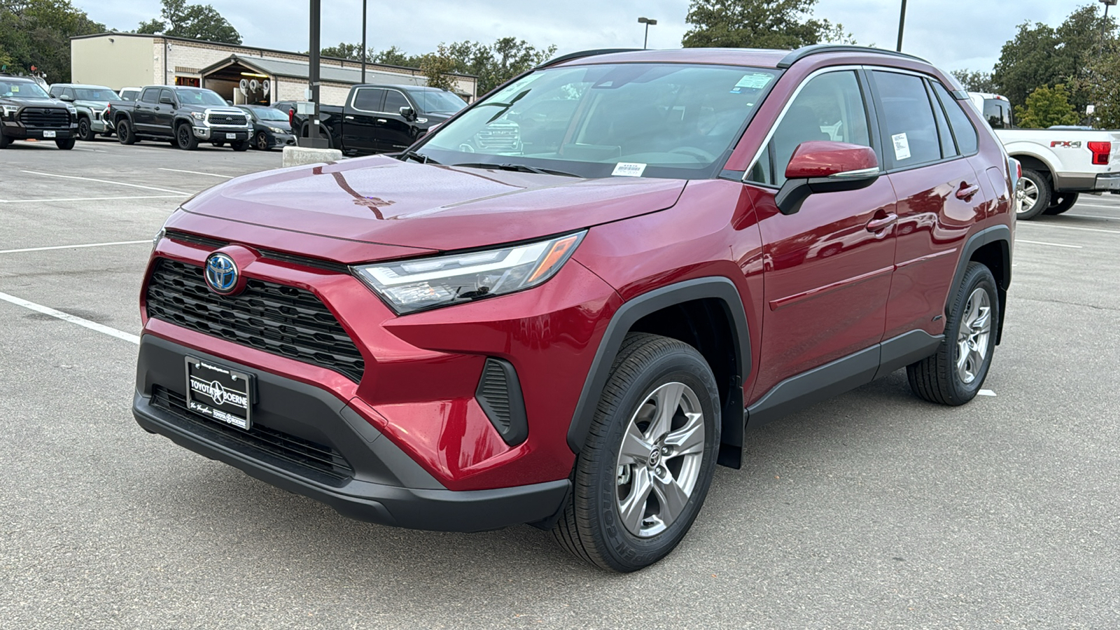 2024 Toyota RAV4 Hybrid XLE 3