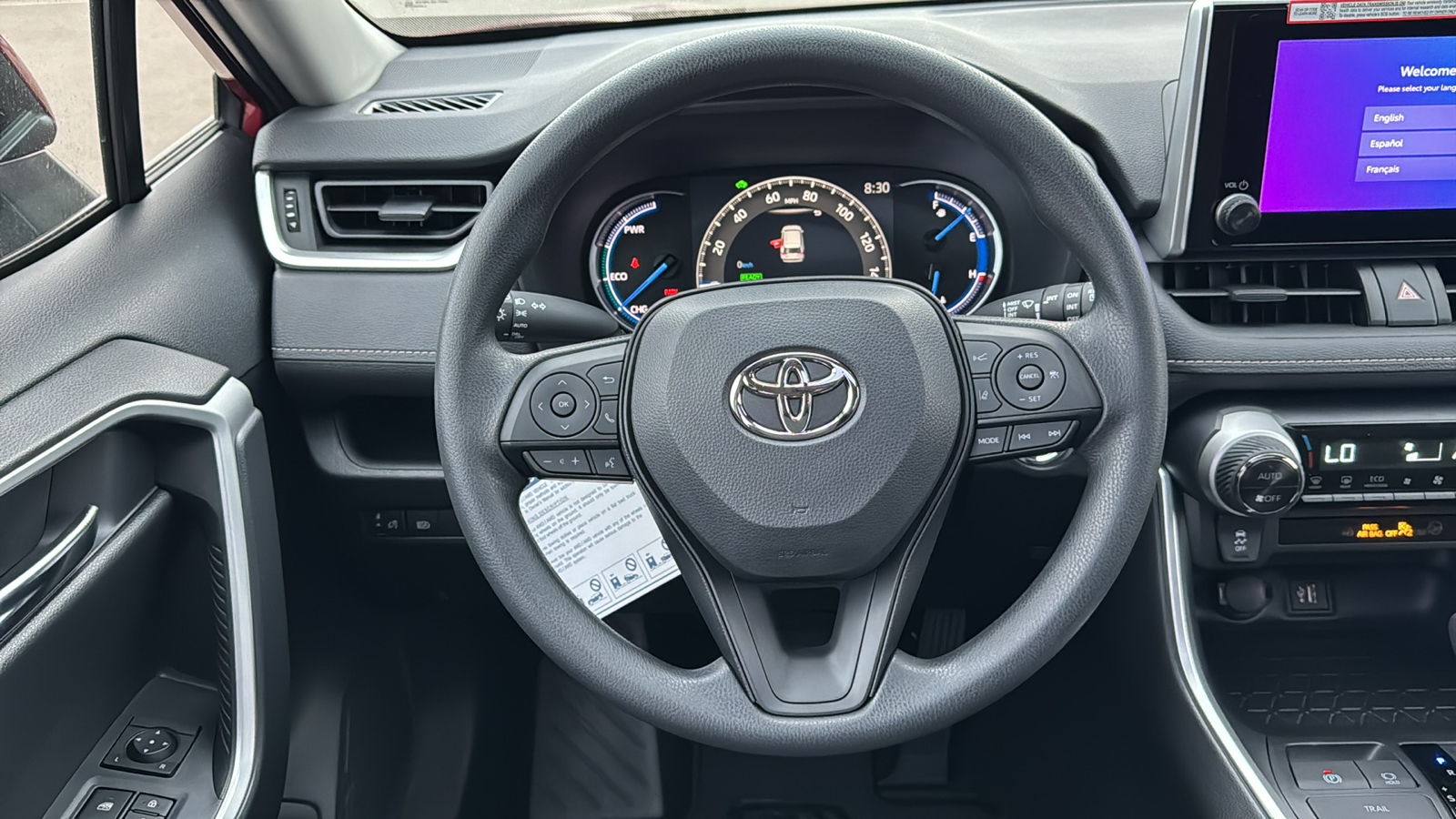 2024 Toyota RAV4 Hybrid XLE 17