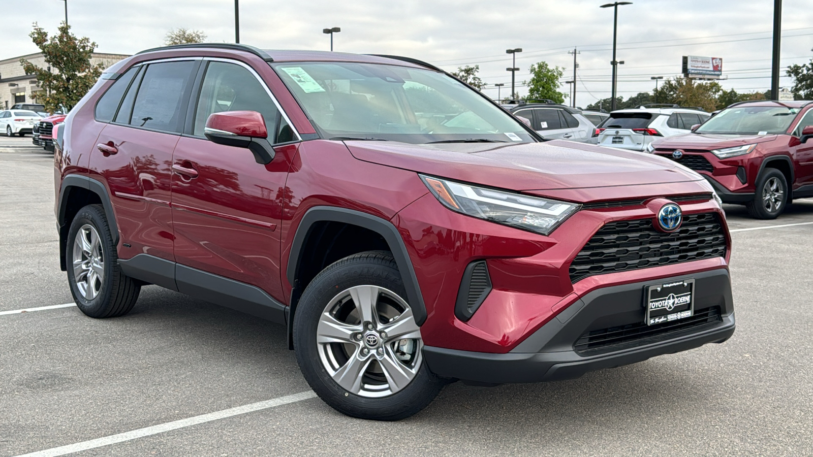 2024 Toyota RAV4 Hybrid XLE 24