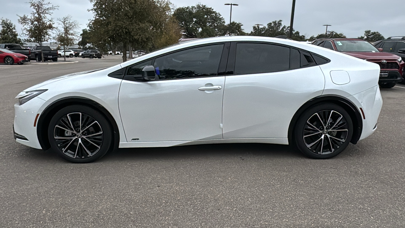 2024 Toyota Prius Limited 4