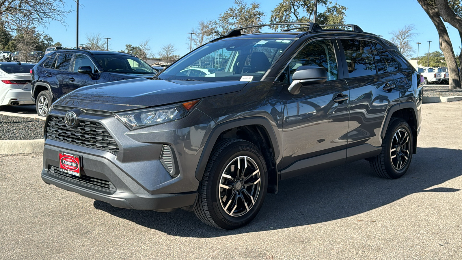 2019 Toyota RAV4 LE 3