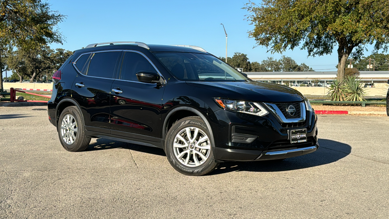 2020 Nissan Rogue SV 2