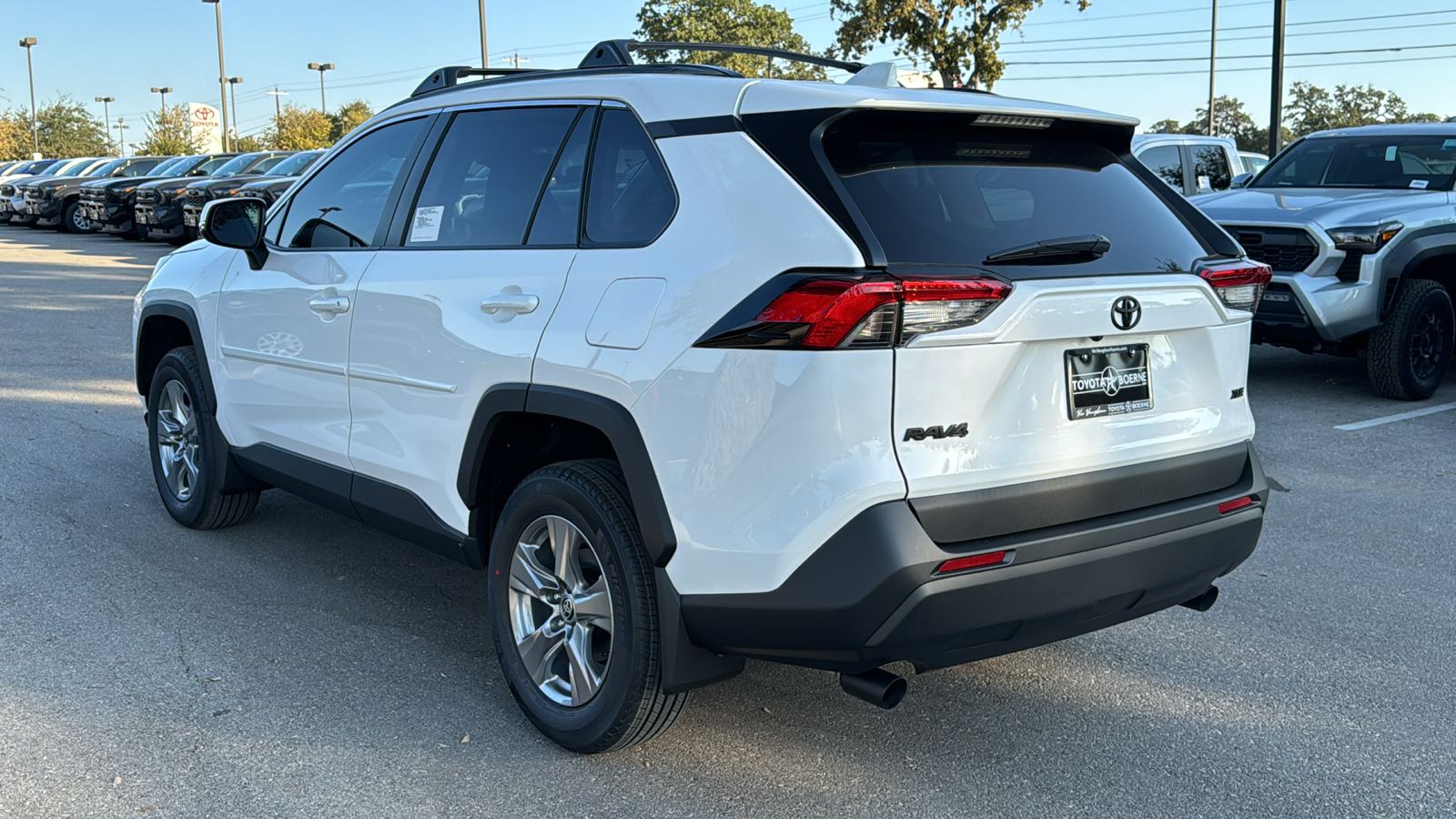 2024 Toyota RAV4 XLE 5