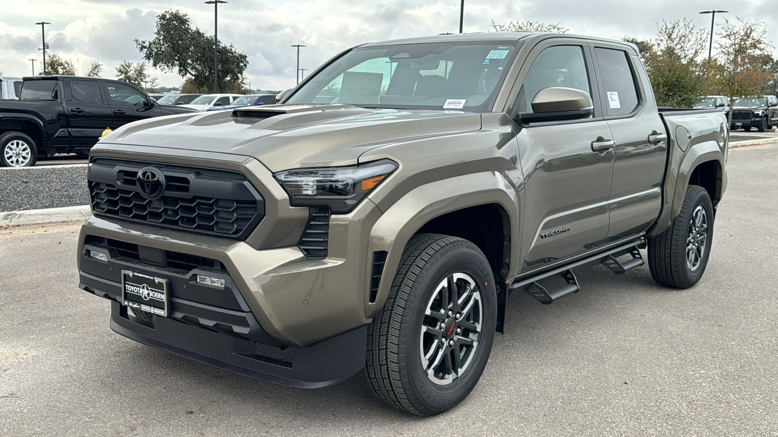 2024 Toyota Tacoma TRD Sport 3