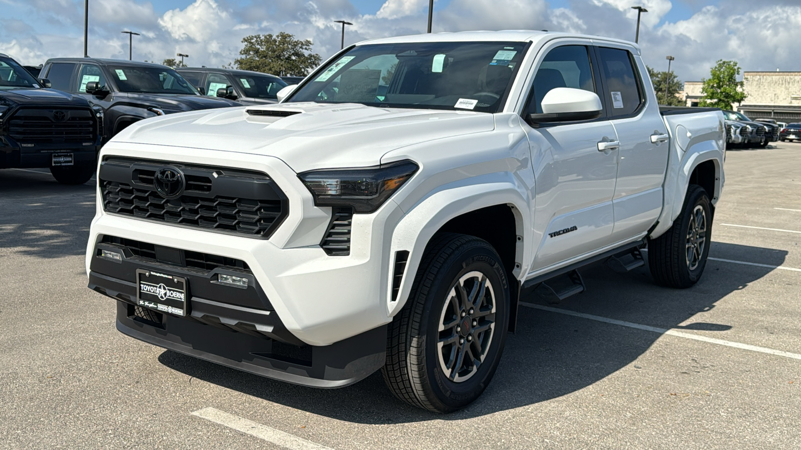 2024 Toyota Tacoma TRD Sport 3