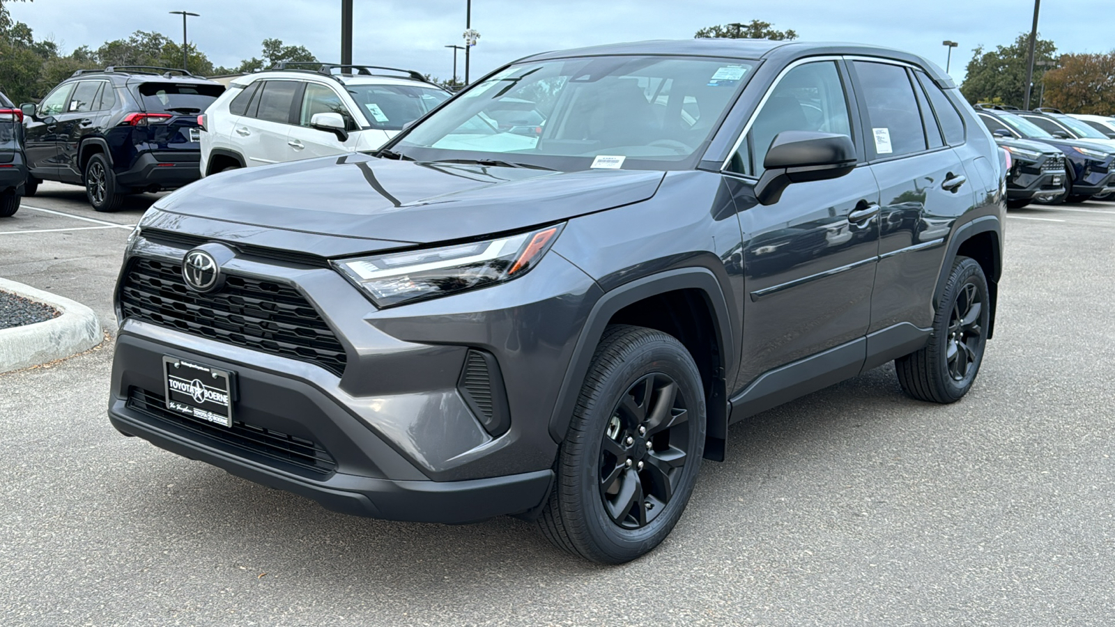 2024 Toyota RAV4 LE 3