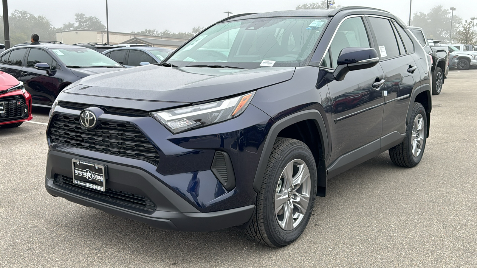 2024 Toyota RAV4 XLE 3