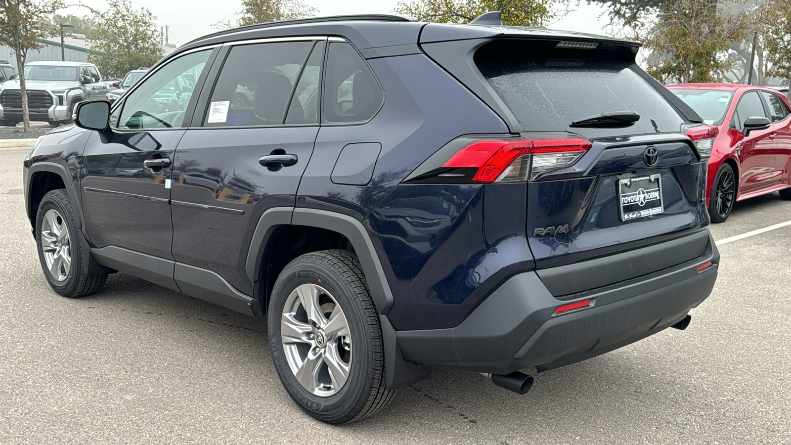 2024 Toyota RAV4 XLE 5