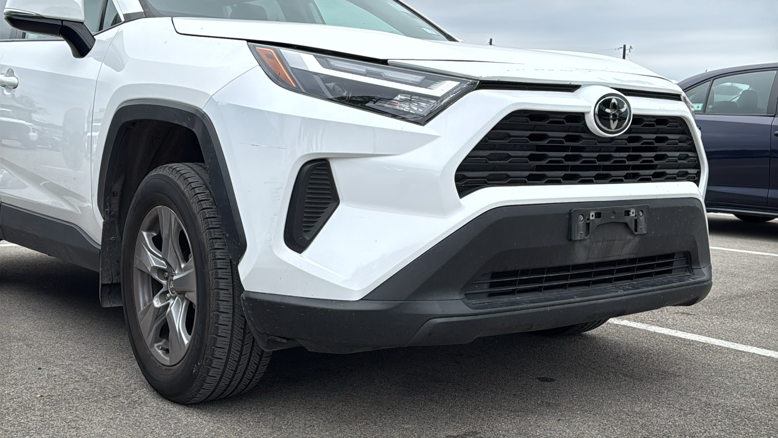 2022 Toyota RAV4 XLE 9