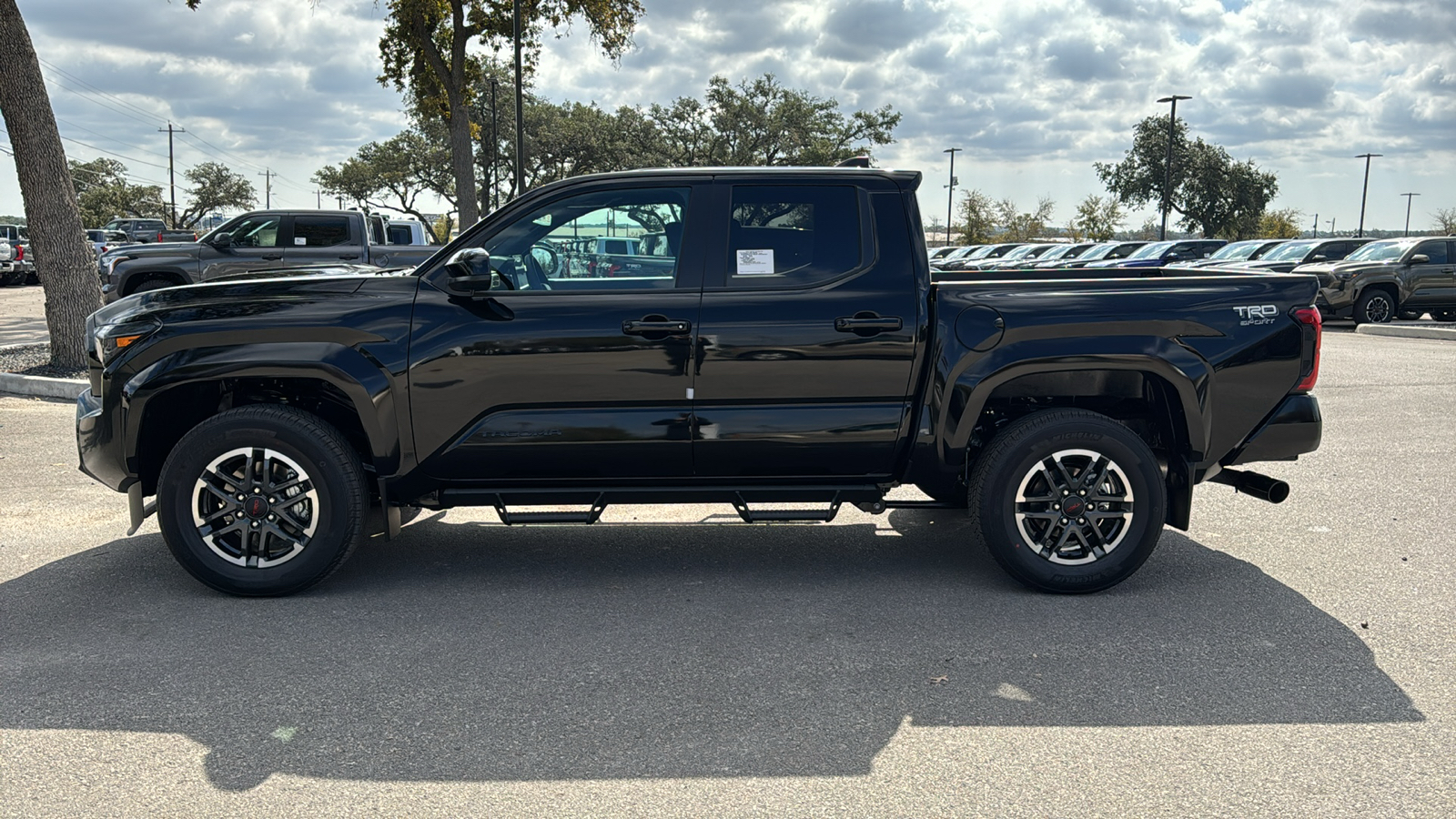 2024 Toyota Tacoma TRD Sport 4