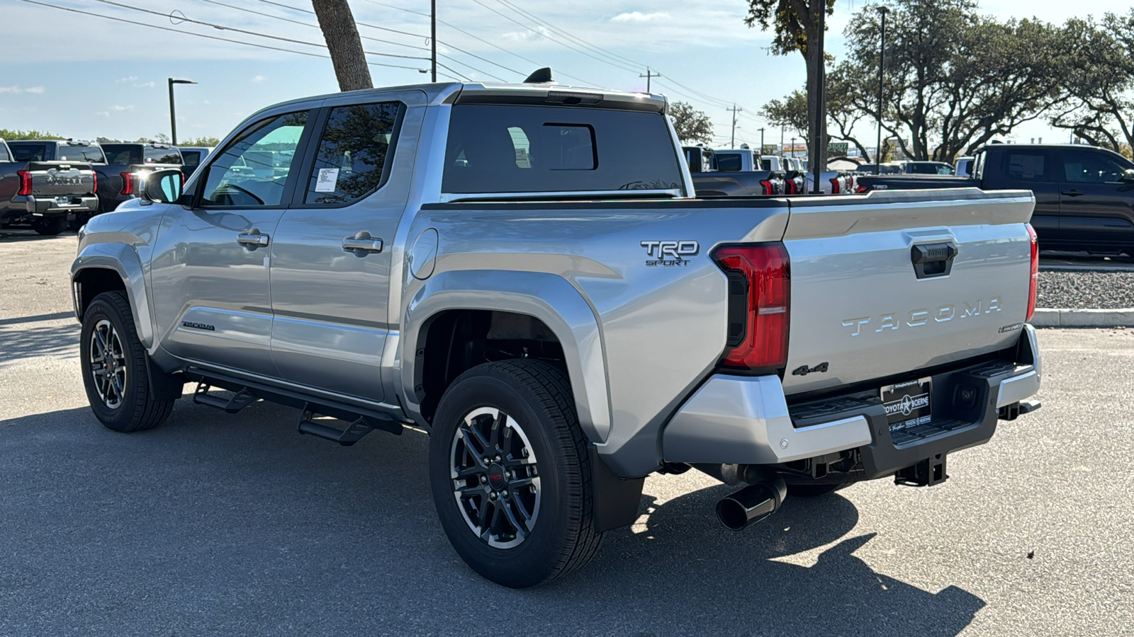 2024 Toyota Tacoma Hybrid TRD Sport 5