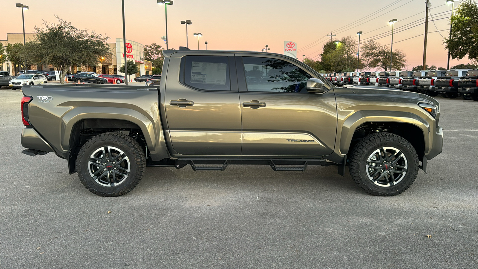 2024 Toyota Tacoma TRD Sport 8