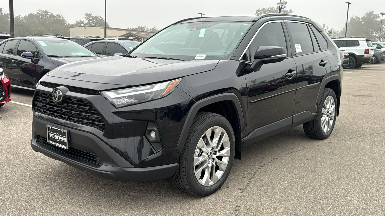 2024 Toyota RAV4 XLE Premium 3