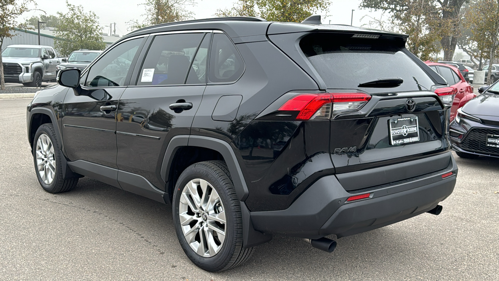 2024 Toyota RAV4 XLE Premium 5