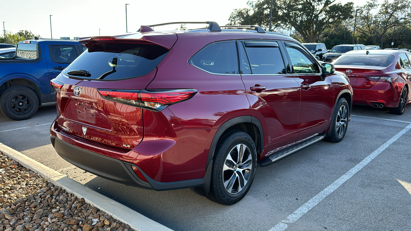 2022 Toyota Highlander XLE 7