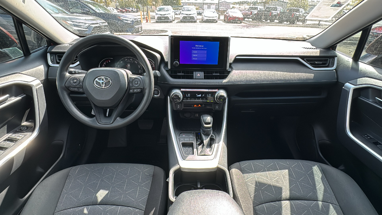 2024 Toyota RAV4 XLE 16