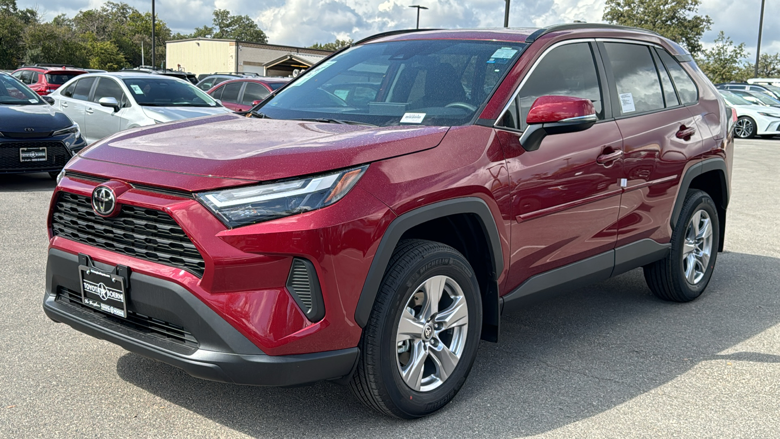 2024 Toyota RAV4 XLE 3