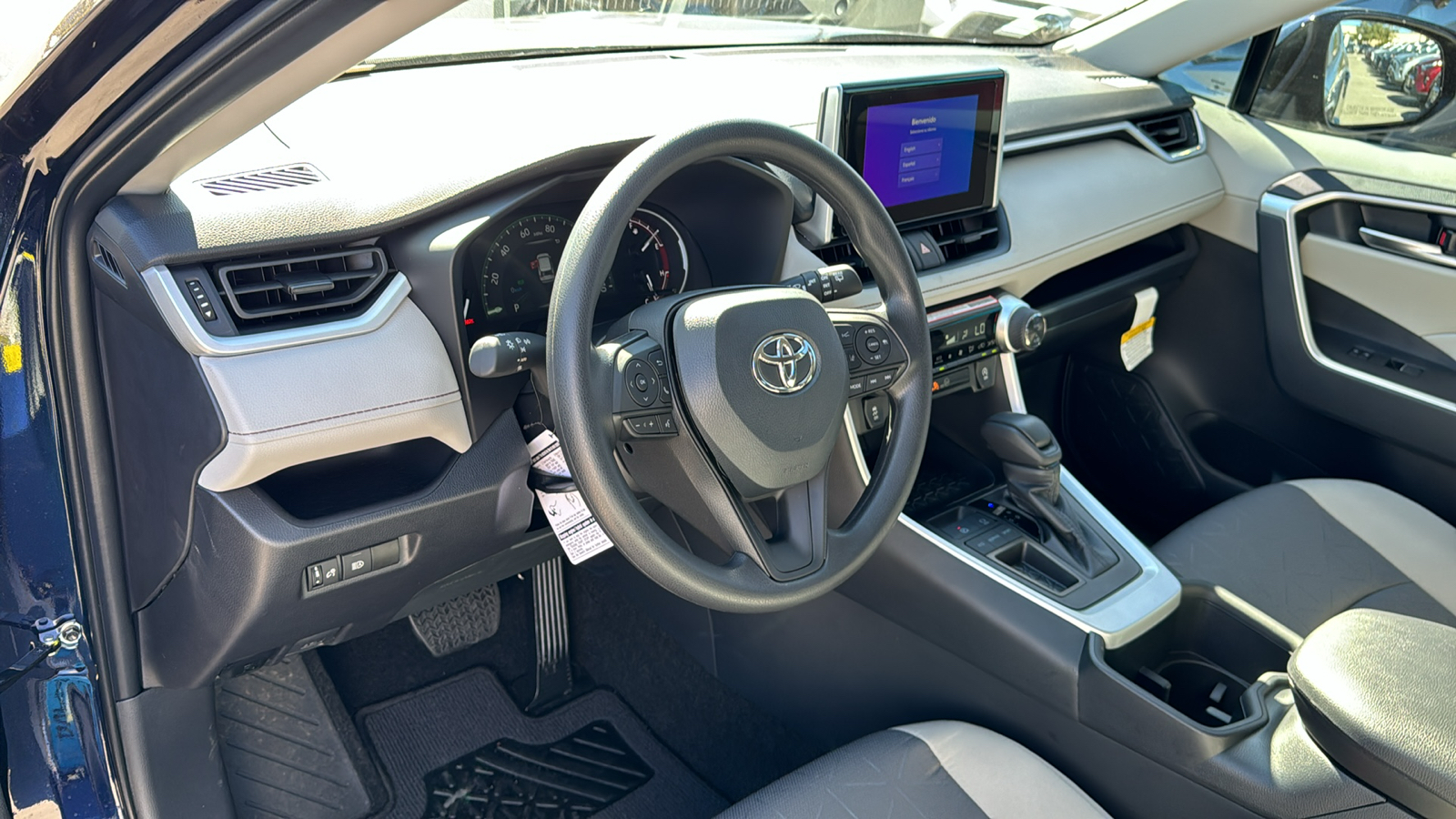 2024 Toyota RAV4 XLE 12