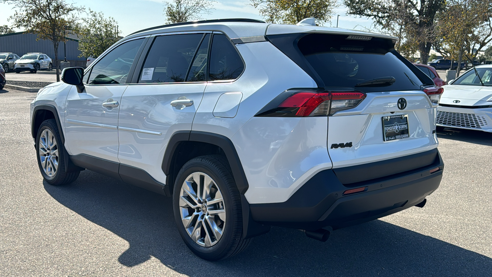 2024 Toyota RAV4 XLE Premium 5