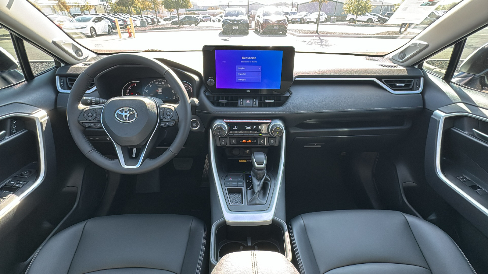 2024 Toyota RAV4 XLE Premium 16