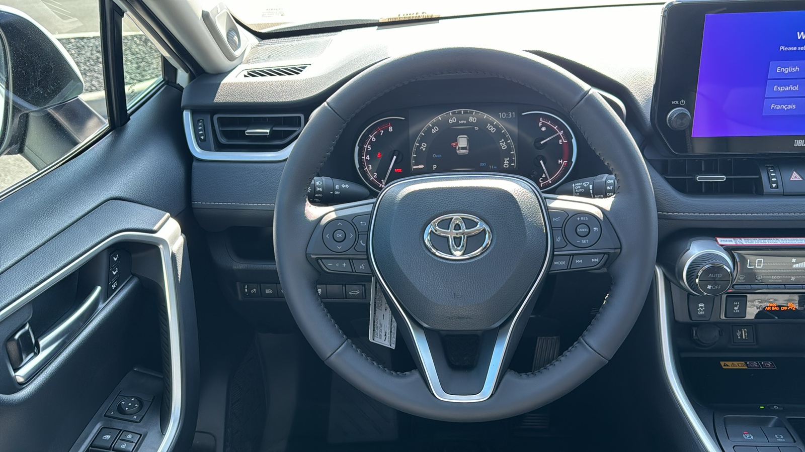 2024 Toyota RAV4 XLE Premium 17