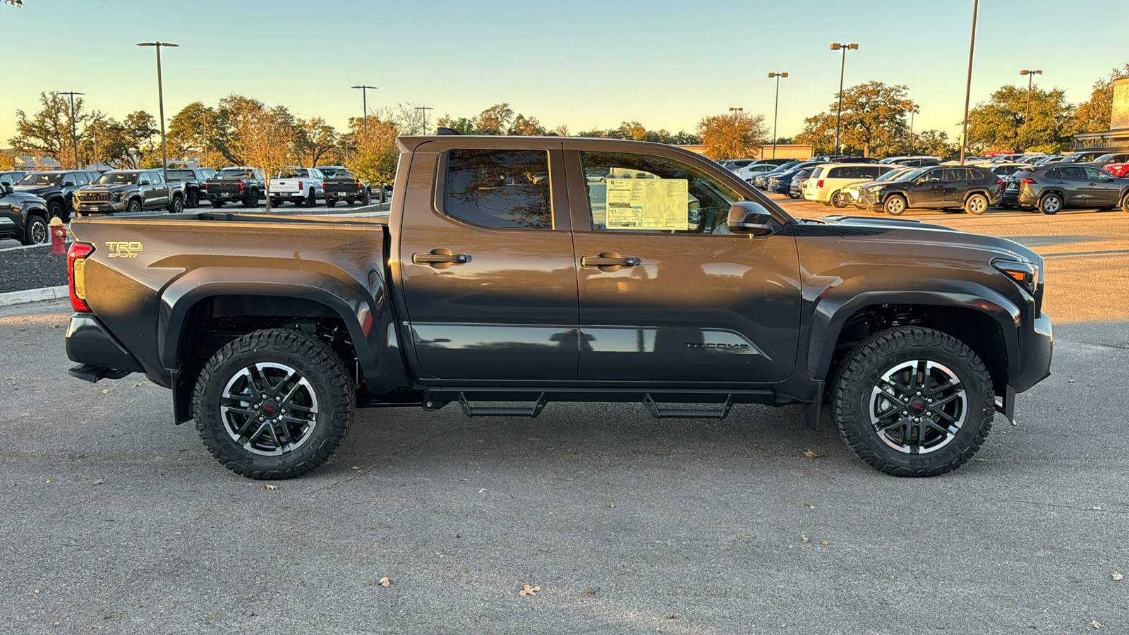 2024 Toyota Tacoma TRD Sport 8