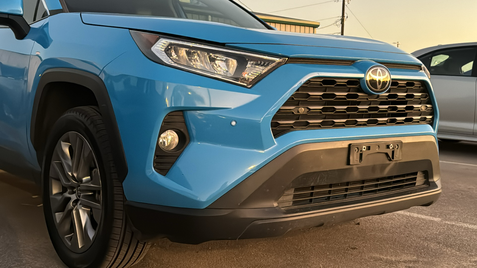 2021 Toyota RAV4 XLE Premium 9