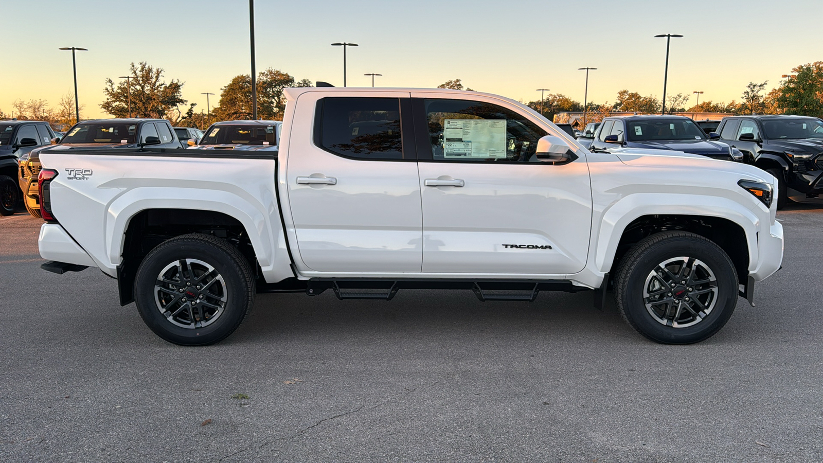 2024 Toyota Tacoma TRD Sport 8