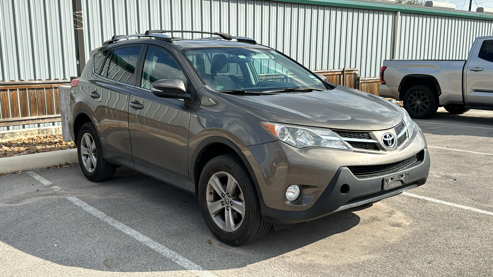 2015 Toyota RAV4 XLE 2