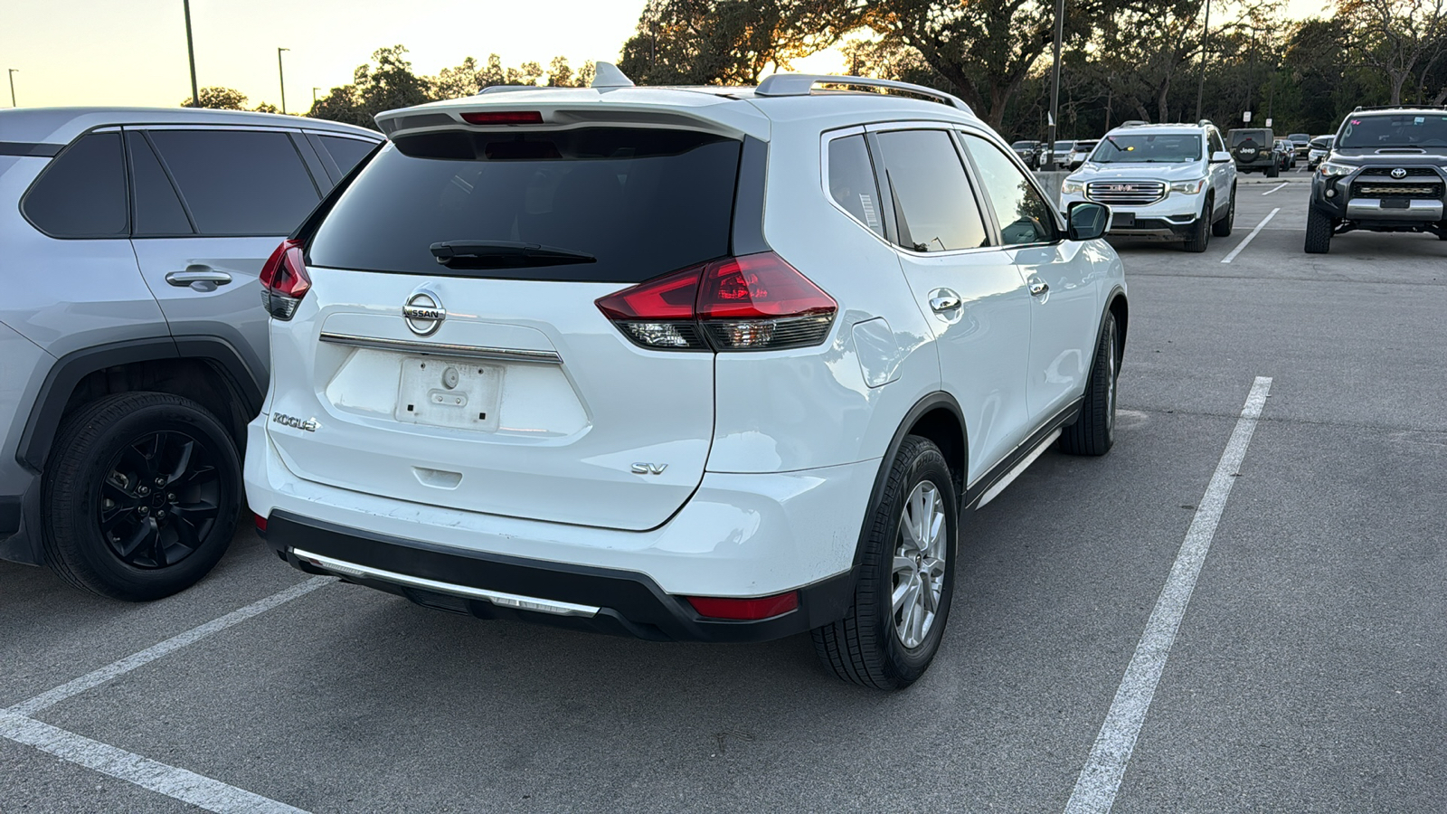 2018 Nissan Rogue SV 5