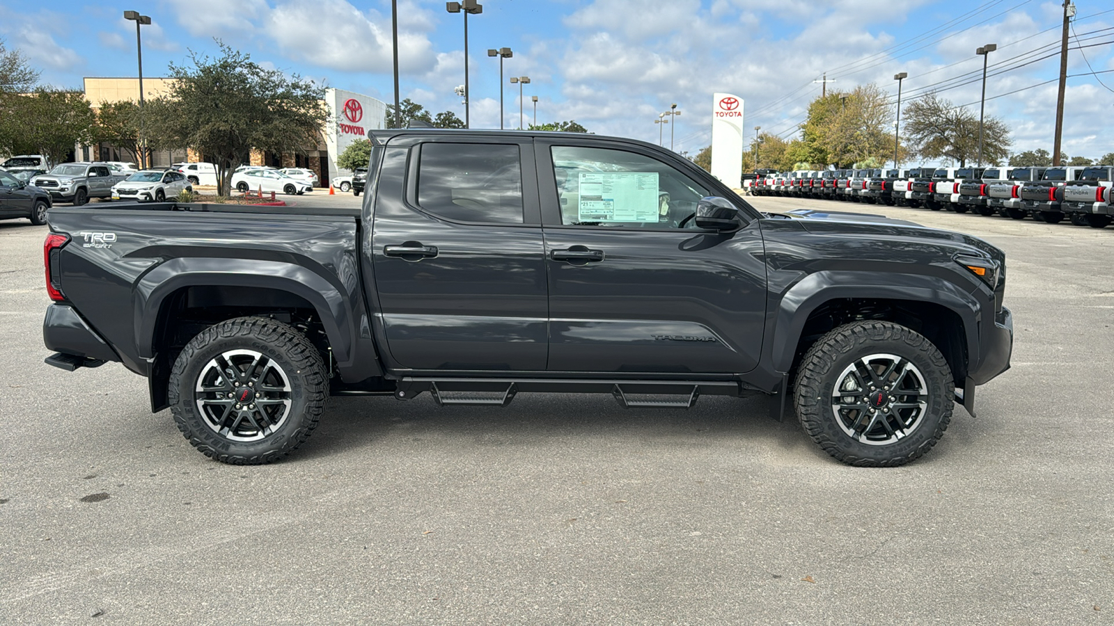 2024 Toyota Tacoma TRD Sport 8