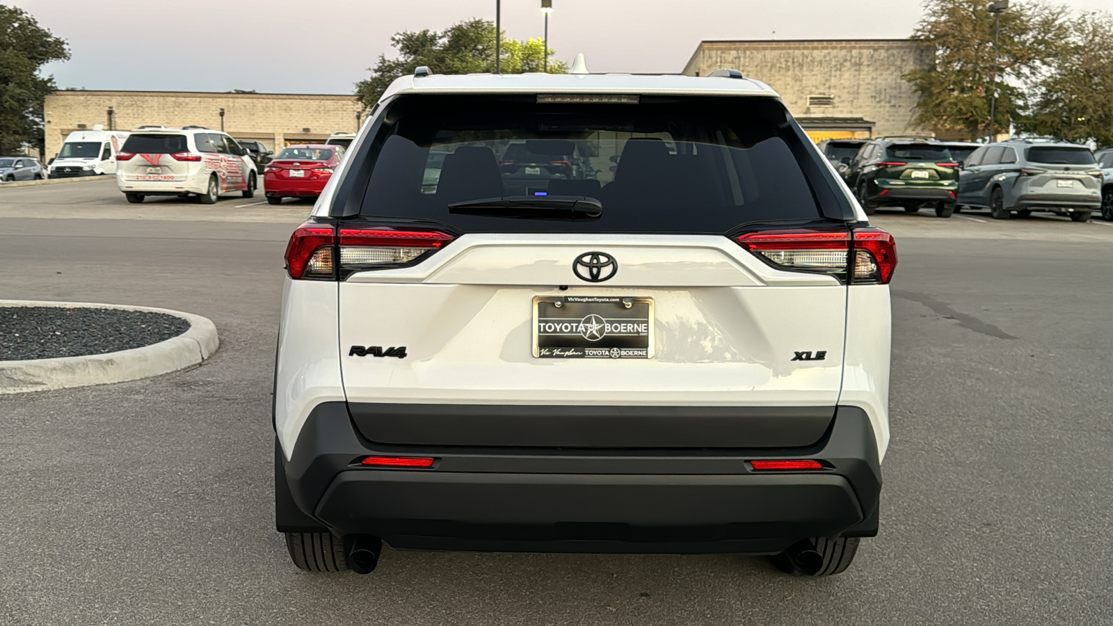 2024 Toyota RAV4 XLE 6