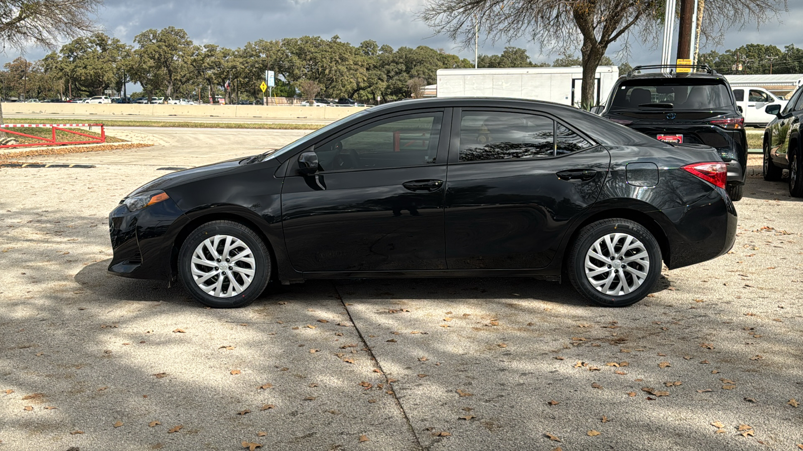 2019 Toyota Corolla LE 4