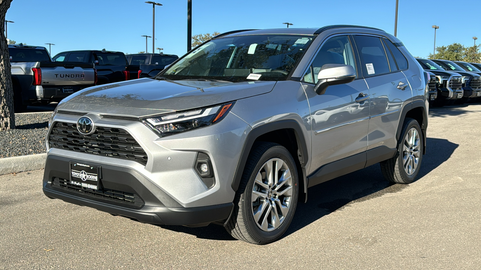 2024 Toyota RAV4 XLE Premium 3