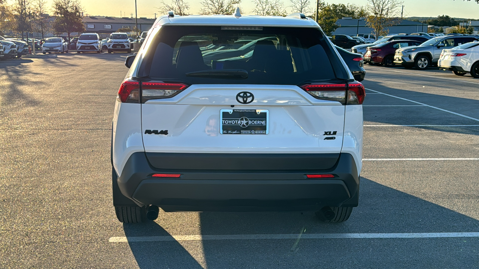 2024 Toyota RAV4 XLE 6