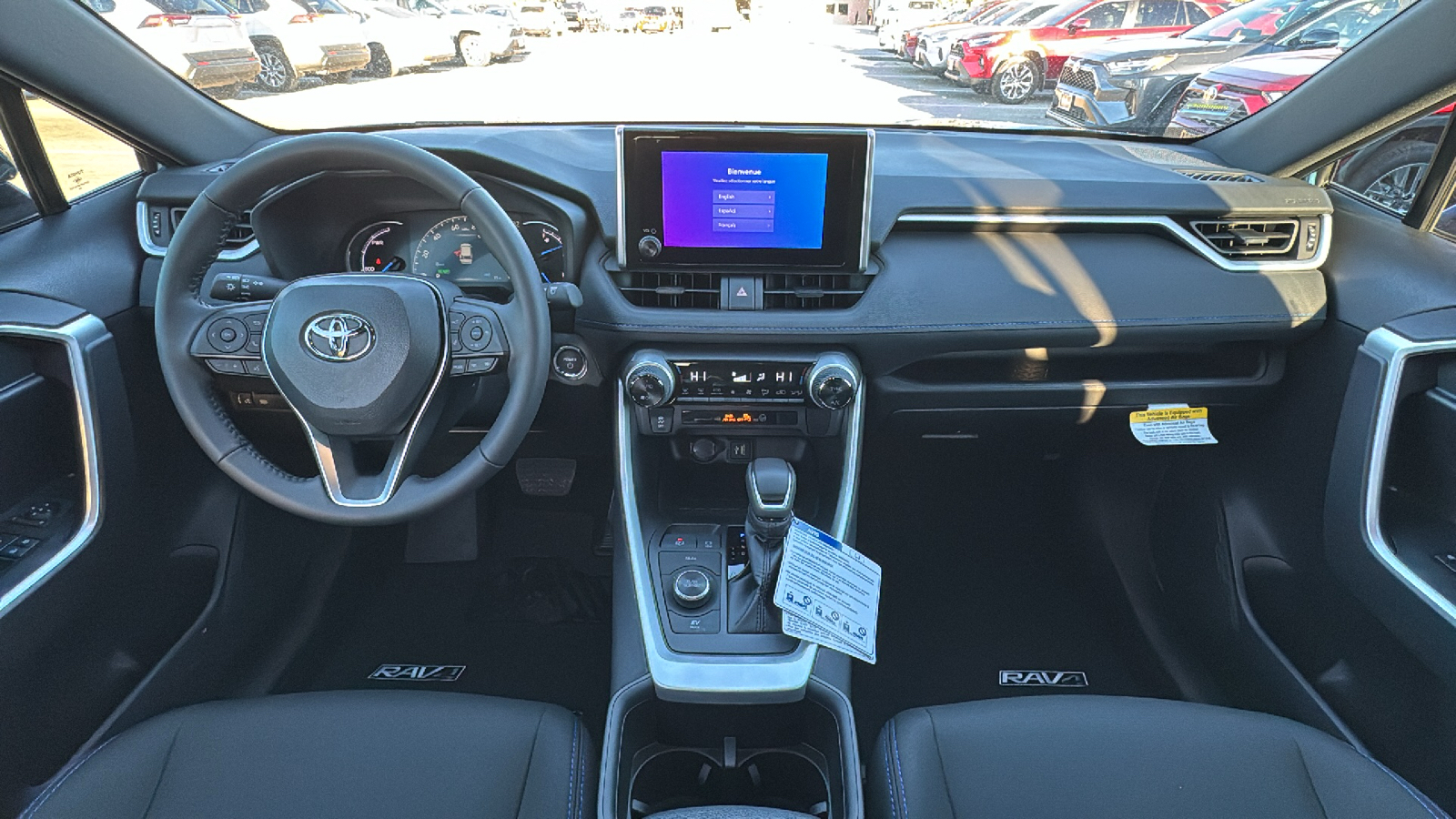 2024 Toyota RAV4 Hybrid SE 16