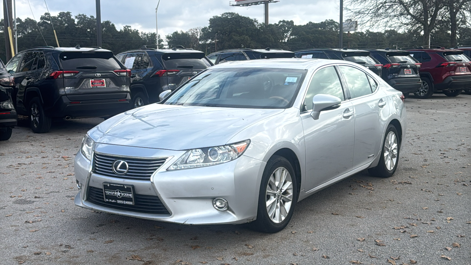 2014 Lexus ES 300h 3