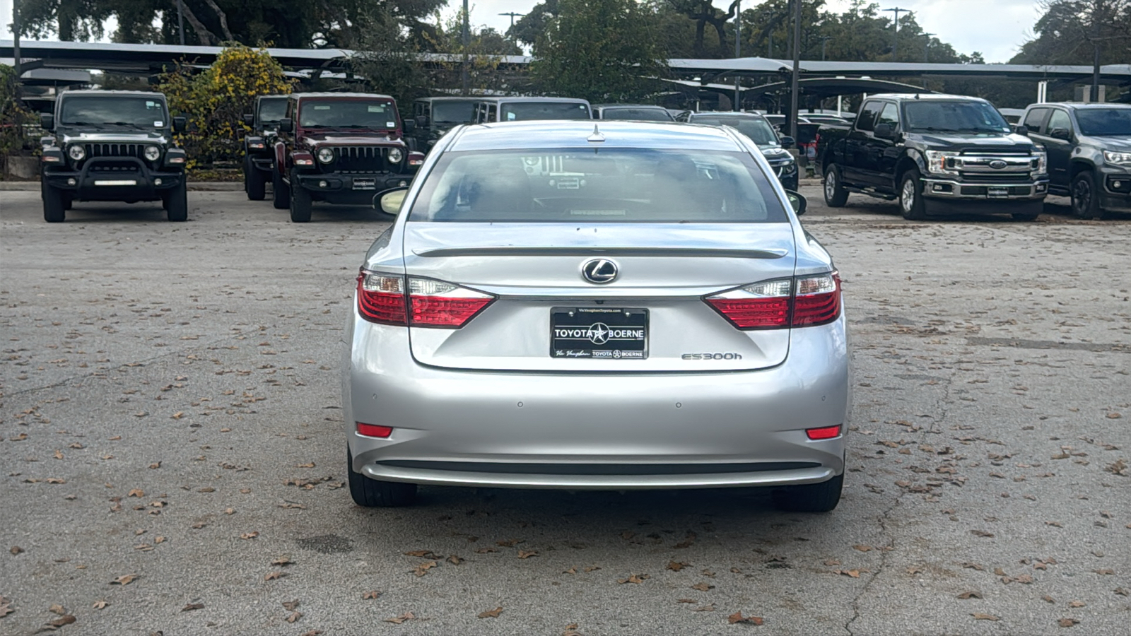 2014 Lexus ES 300h 6