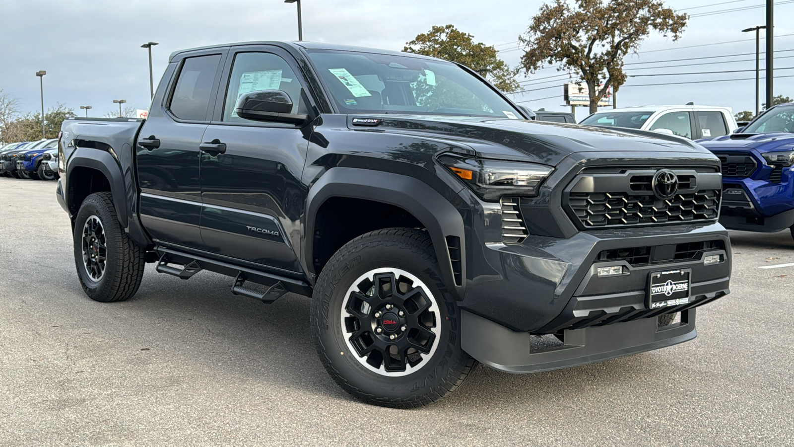 2024 Toyota Tacoma Hybrid TRD Off Road 2