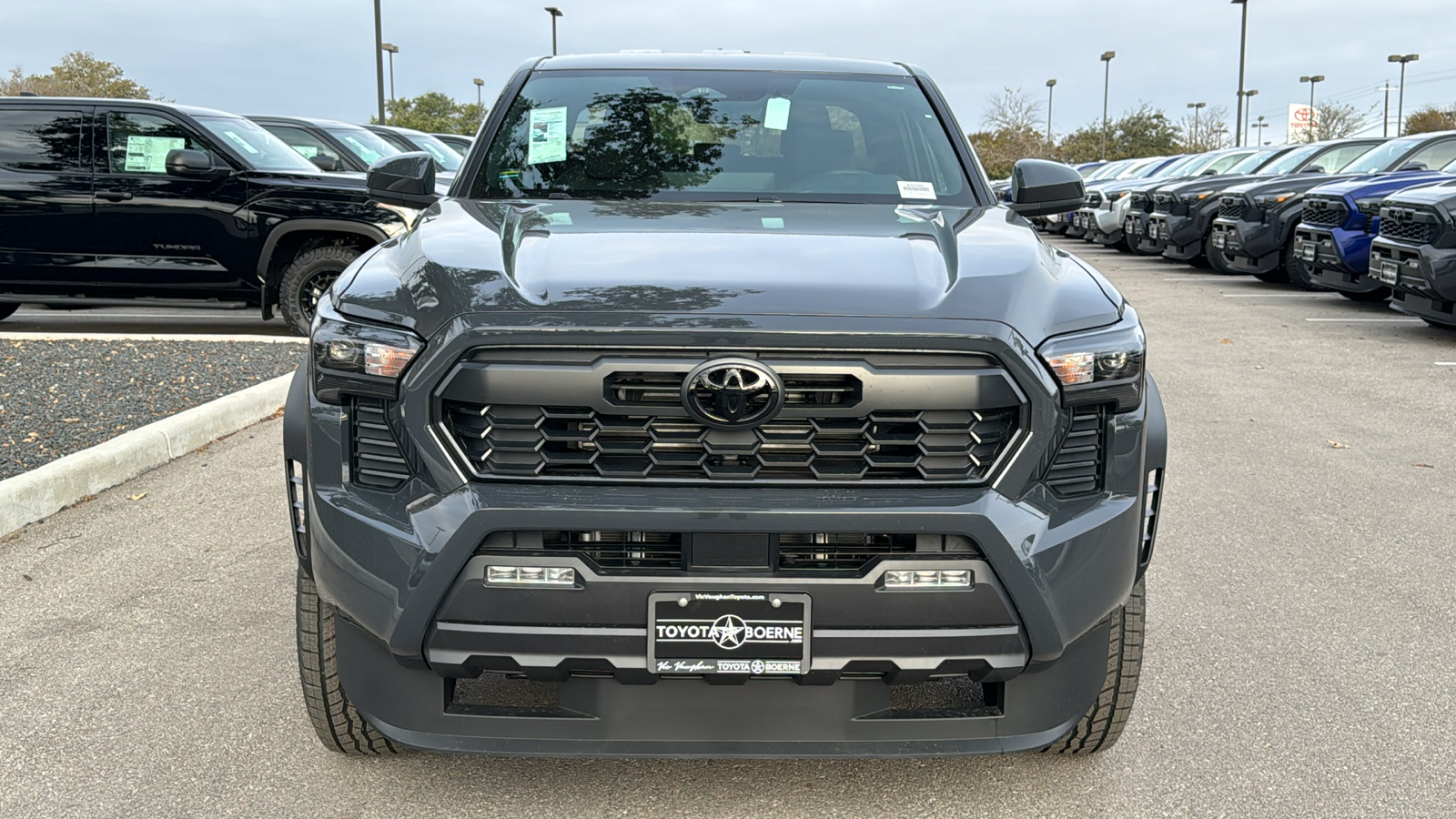 2024 Toyota Tacoma Hybrid TRD Off Road 3