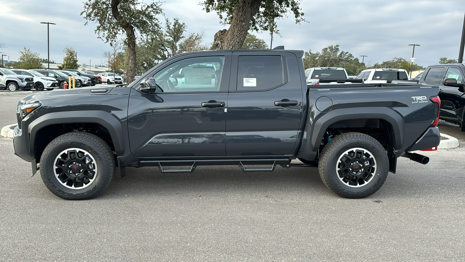 2024 Toyota Tacoma Hybrid TRD Off Road 5