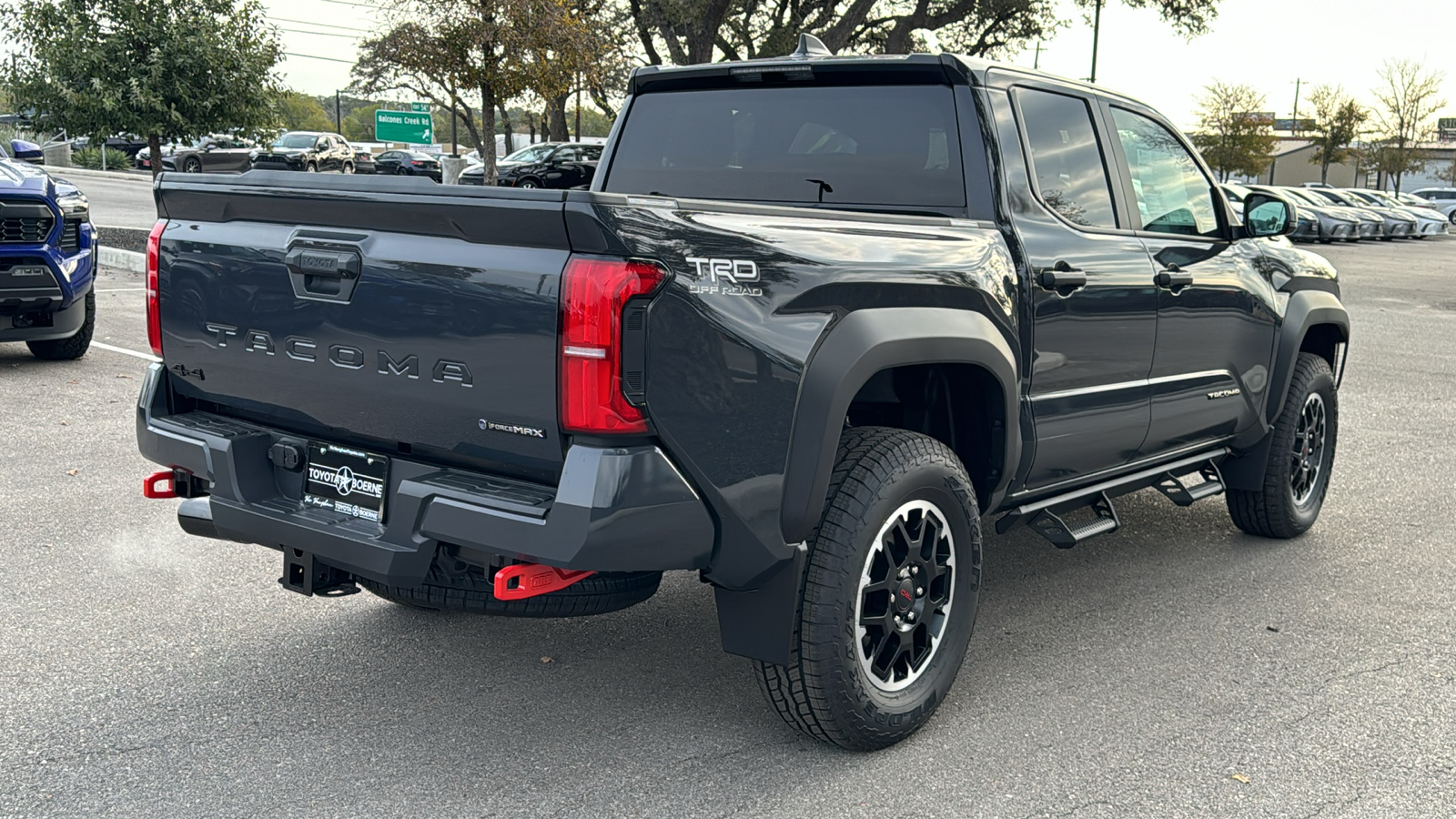 2024 Toyota Tacoma Hybrid TRD Off Road 8