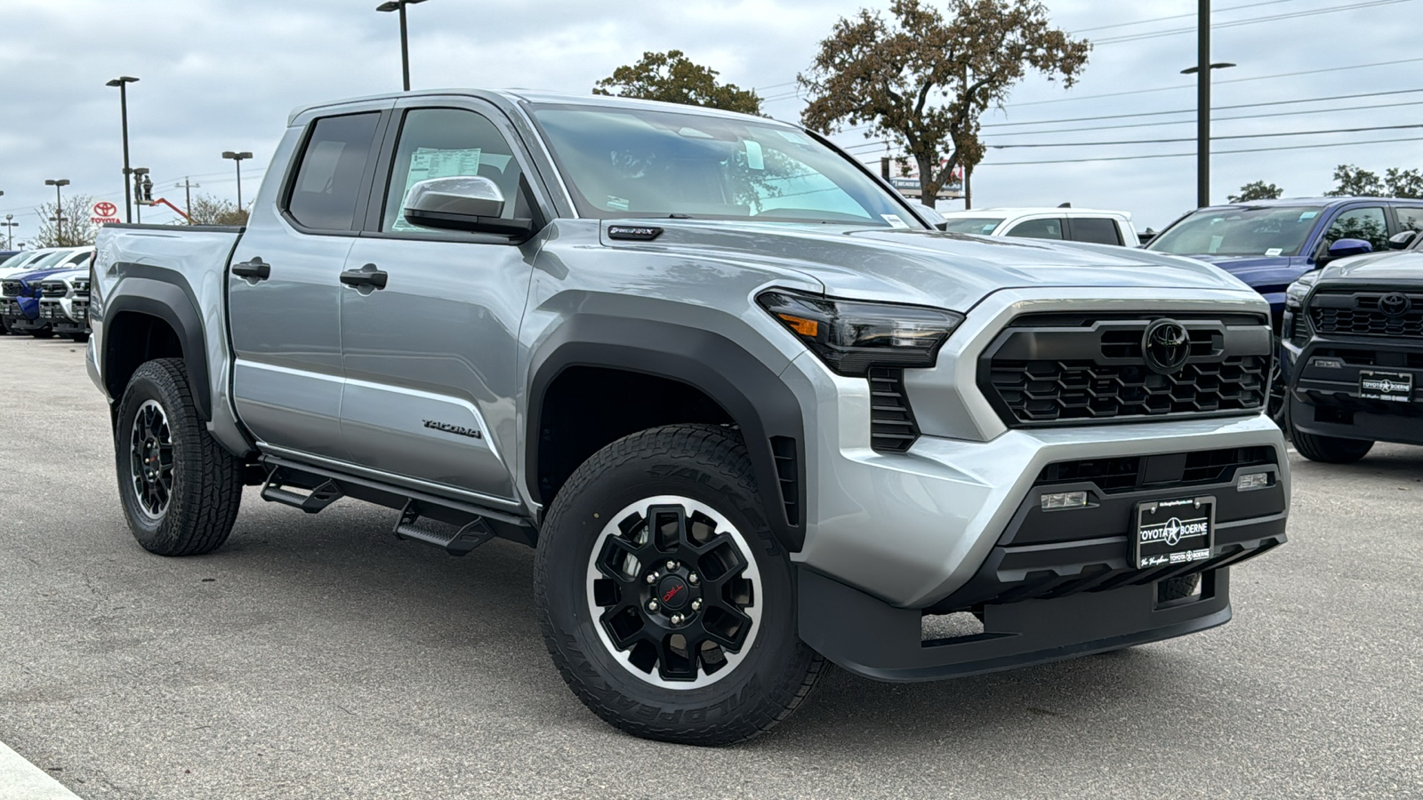 2024 Toyota Tacoma Hybrid TRD Off Road 2