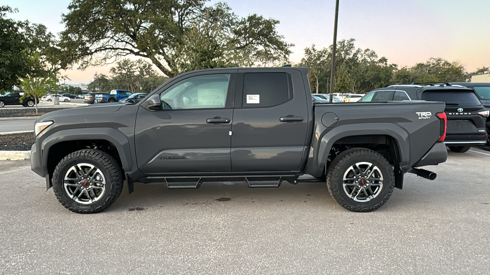 2024 Toyota Tacoma TRD Sport 5