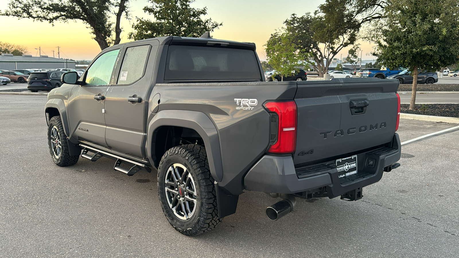 2024 Toyota Tacoma TRD Sport 6