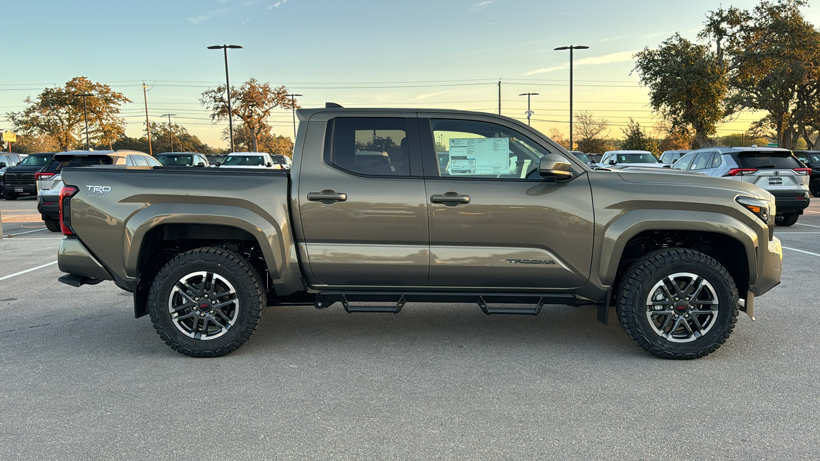 2024 Toyota Tacoma TRD Sport 8