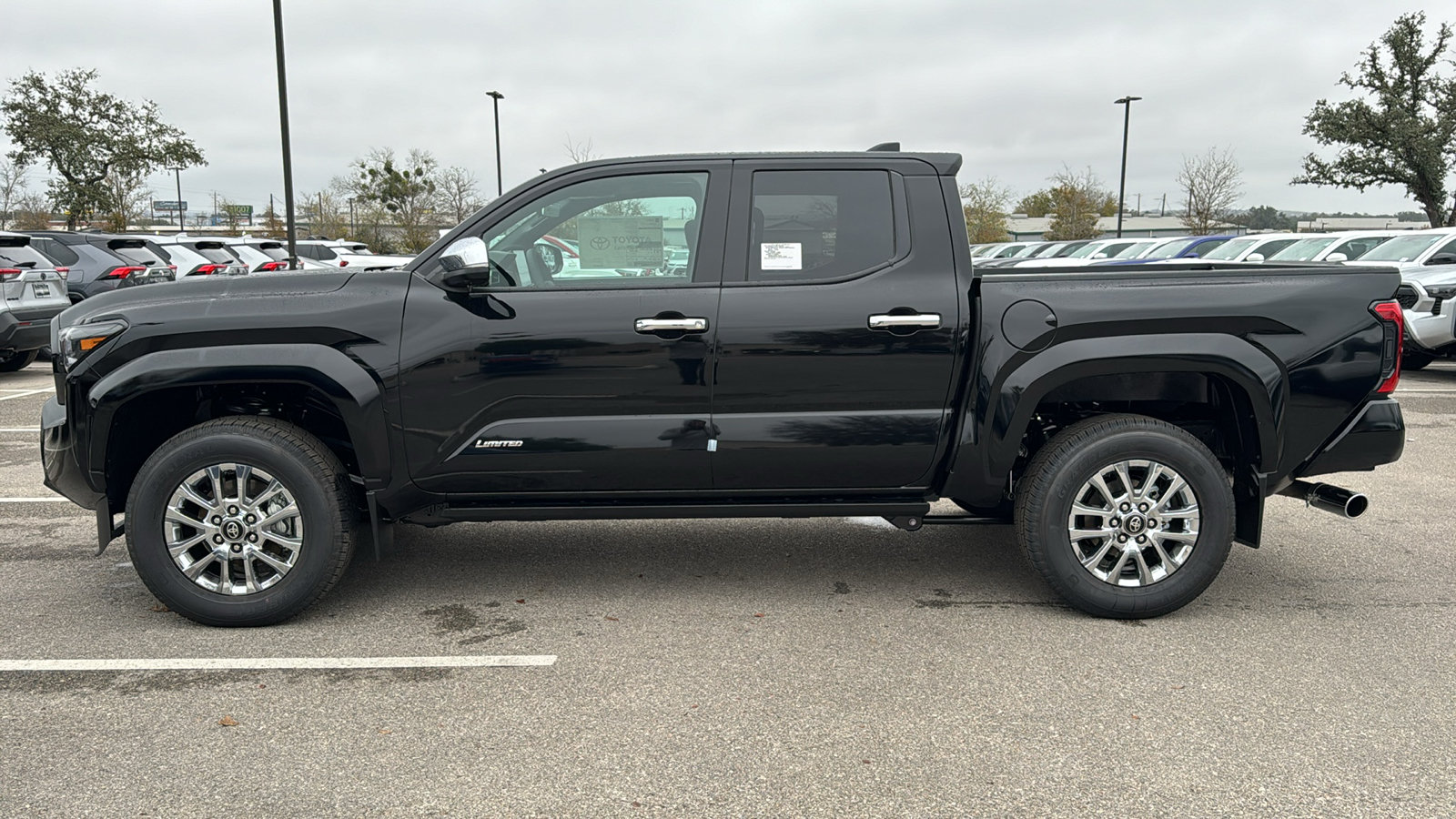 2024 Toyota Tacoma Limited 4